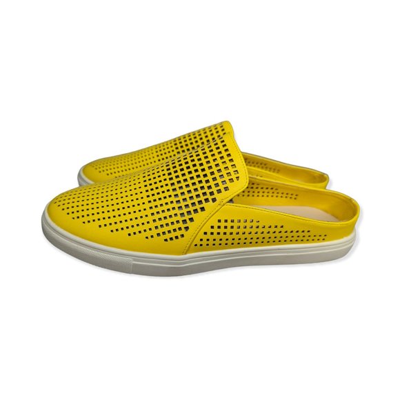 Massey's Yellow Mules Size 8.5W - Picture 3 of 9